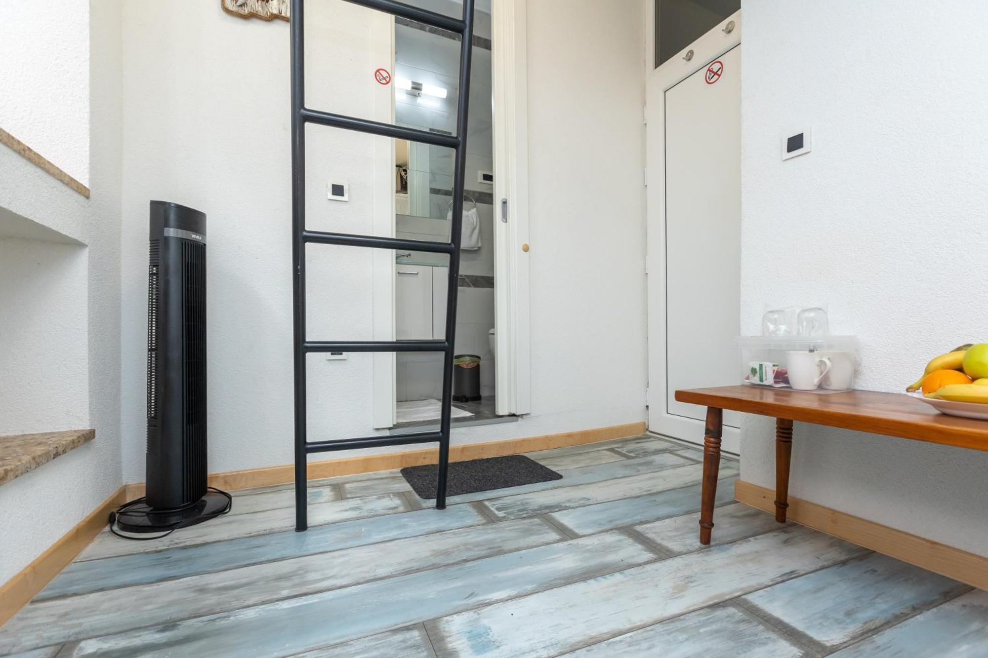 D Room Old Town Center Zadar Bagian luar foto